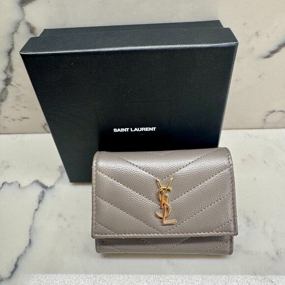 YSL Cassandra Key Case in Gray Grain de Poudre Leather - Picture 7 of 9